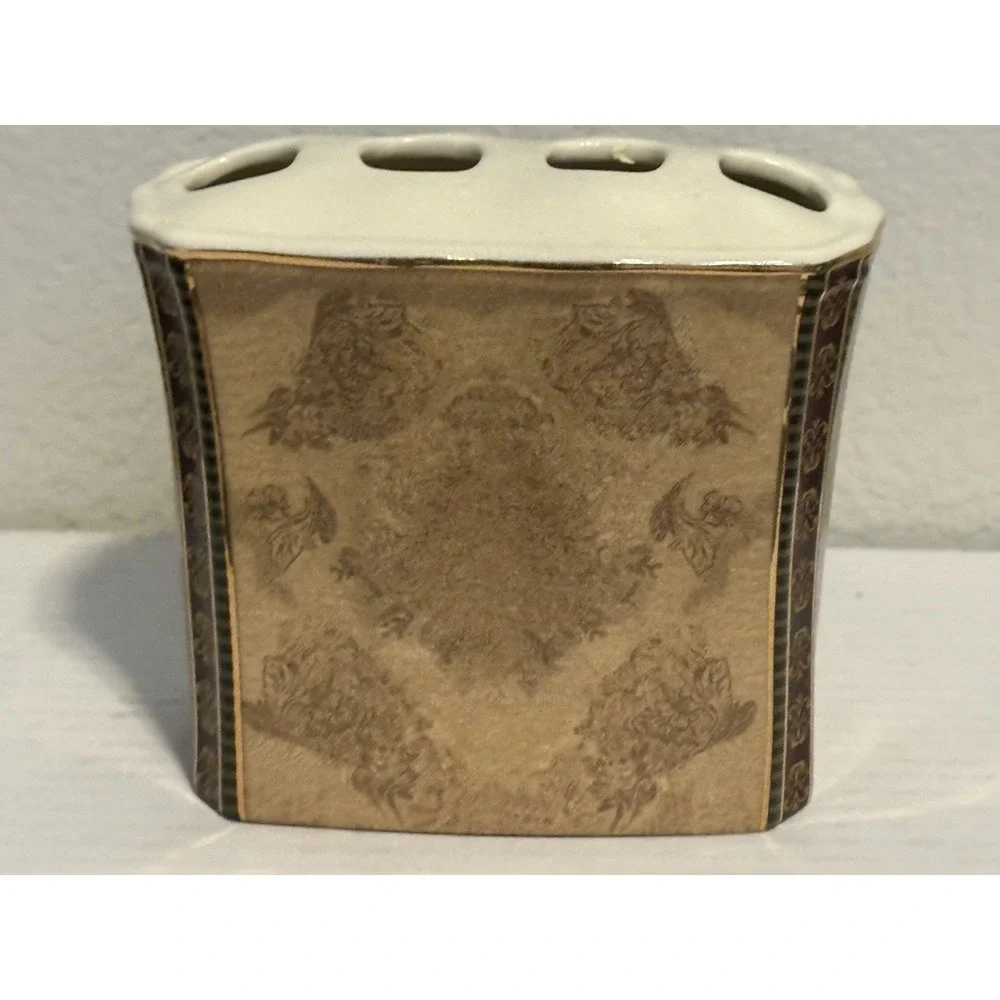 Croscill townhouse ceramic